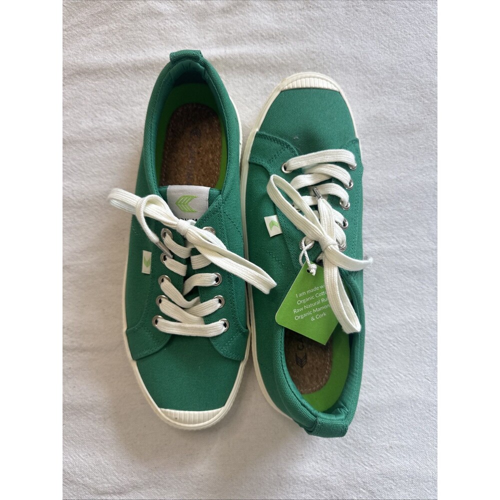 Cariuma Organic Cotton Green Canvas Sneakers With Raw Natural Rubber  9 W 7.5 M